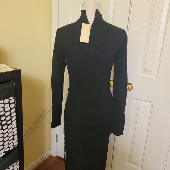 Michael Kors Elegant Black Long Sleeve Dress - Picture 3 of 7